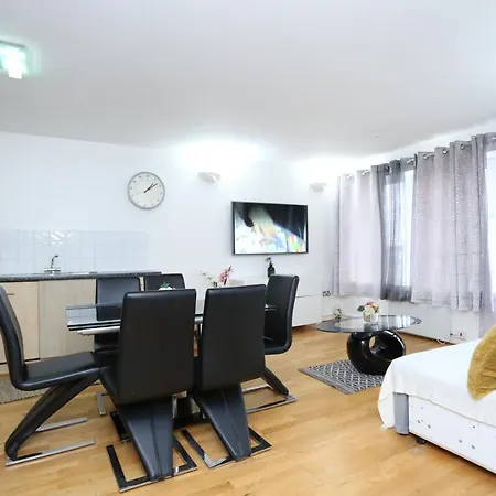 Gorgeous 2 Bedroom 2 Bathroom Woolwich Londres Extérieur photo